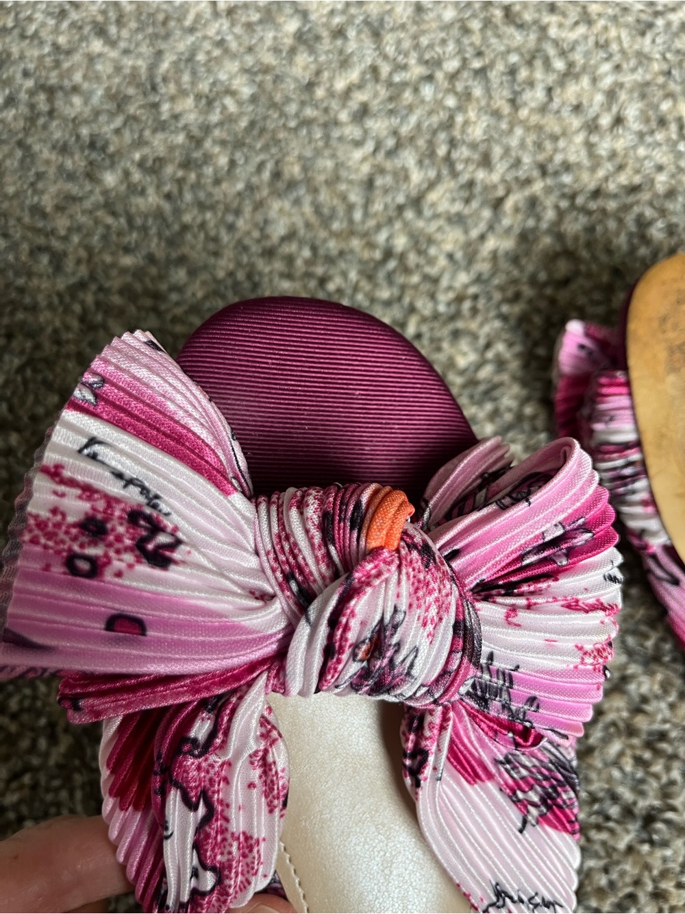 White House Black Market Pink Floral Knot sandals - Picture 2 of 4